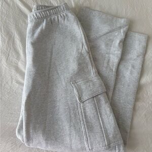 Aritzia Mega Fit Sweatfleece Cargo Sweatpants
